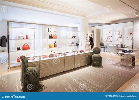 negozio di dior a londra